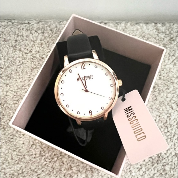 Missguided Ladies Black Strap Rose Gold Watch MG010BRG Brand New with Box - Picture 4 of 7